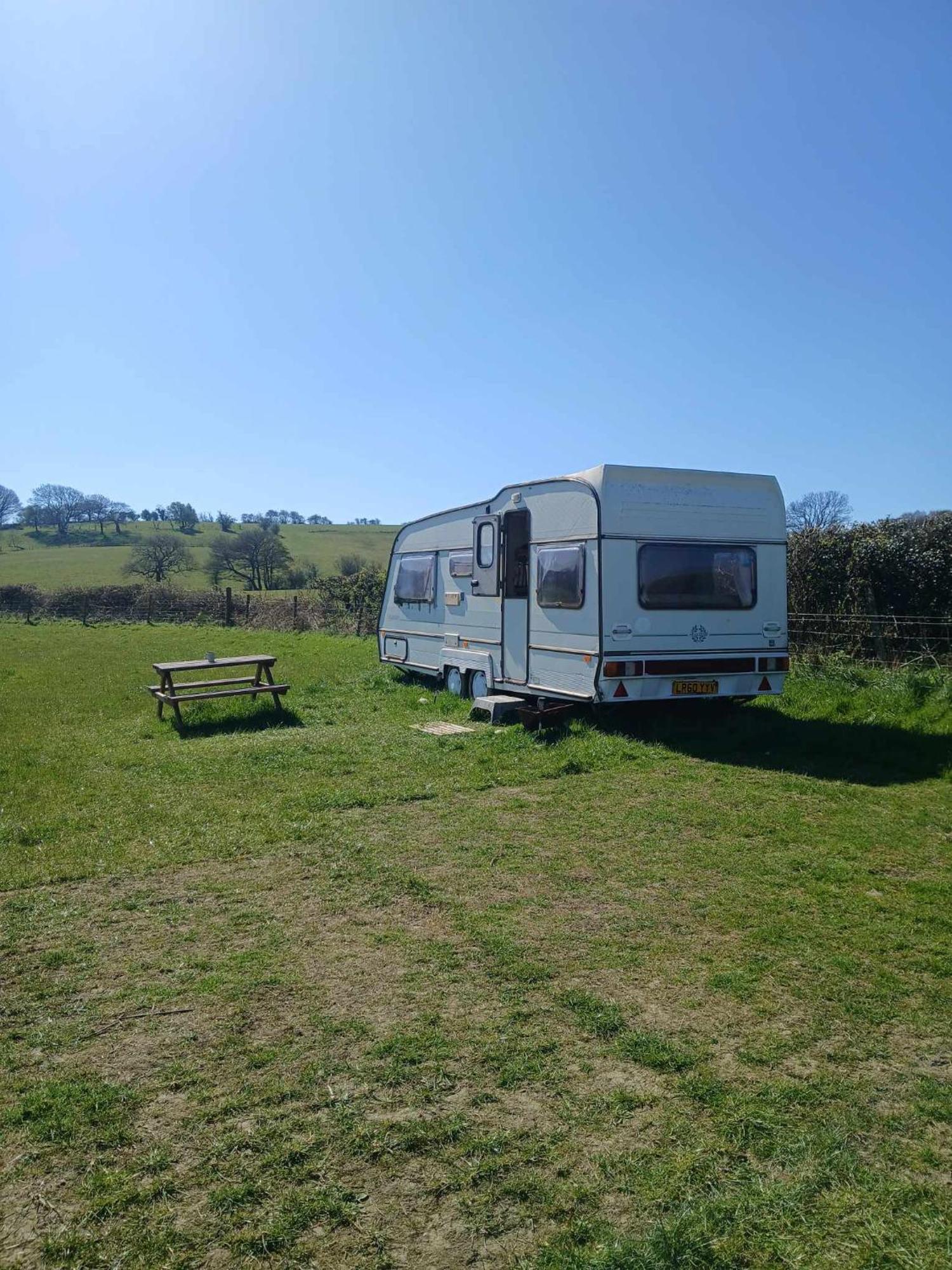 Campsite Caravan In The Peak District Holmesfield